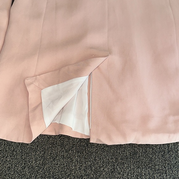 LITA by Ciara 2 Button Blazer in Lotus Blush Pink Nude Pink Size Medium NWT - Picture 12 of 16